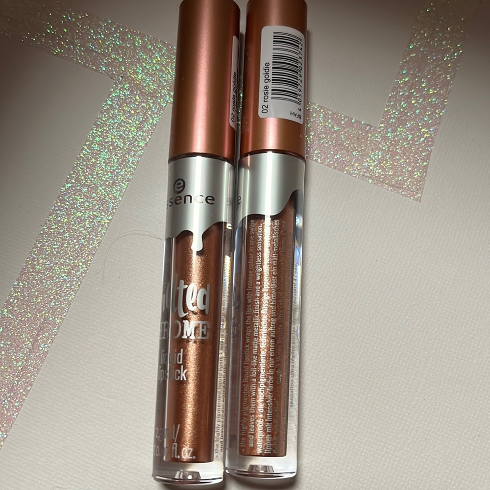 2pc Essence Melted Chrome lipstick, 02 Rosie Goldie